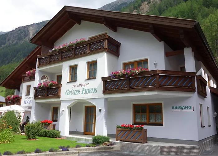 Grüner Fidelis Appartement Sölden