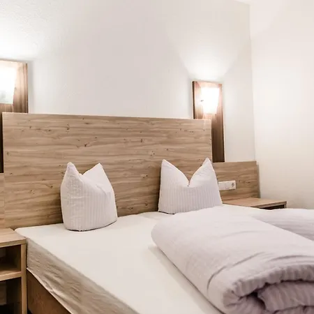 Grüner Fidelis Apartment Sölden